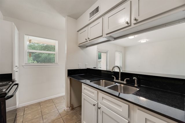 514 Valley Park Drive, Garland, TX 75043