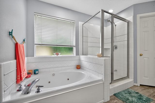 1017 Pin Oak Drive, Dickinson, TX 77539