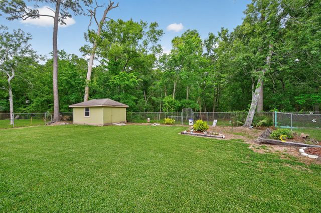 1017 Pin Oak Drive, Dickinson, TX 77539