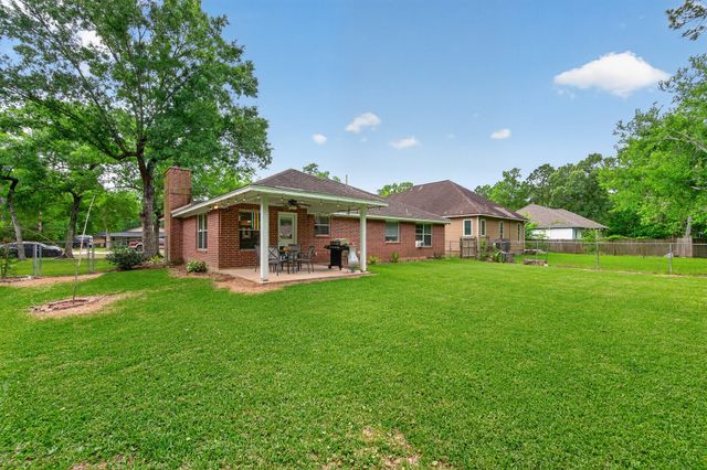 1017 Pin Oak Drive, Dickinson, TX 77539