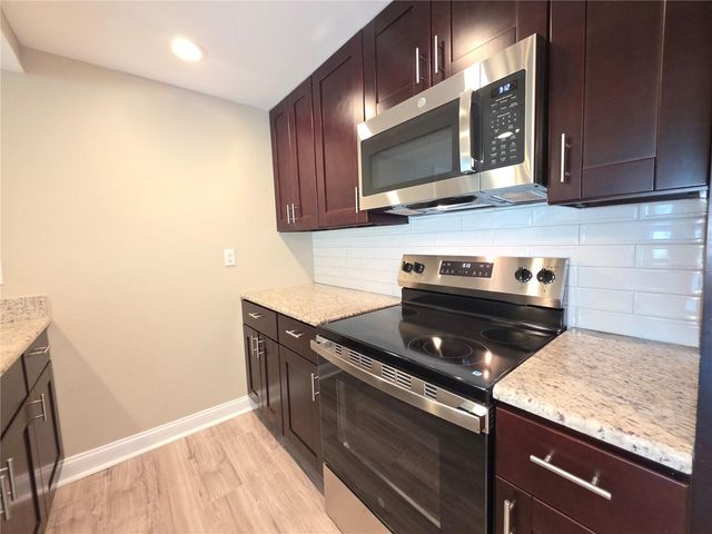 2599 COUNTRYSIDE BOULEVARD 117, Clearwater, FL 33761