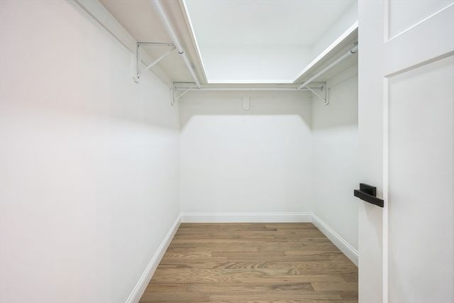 10 Falcon Dr, Shrewsbury, MA 01545