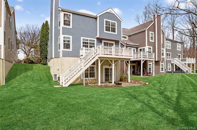 113 Hitching Post Lane, Yorktown Heights, NY 10598