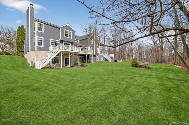 113 Hitching Post Lane, Yorktown Heights, NY 10598