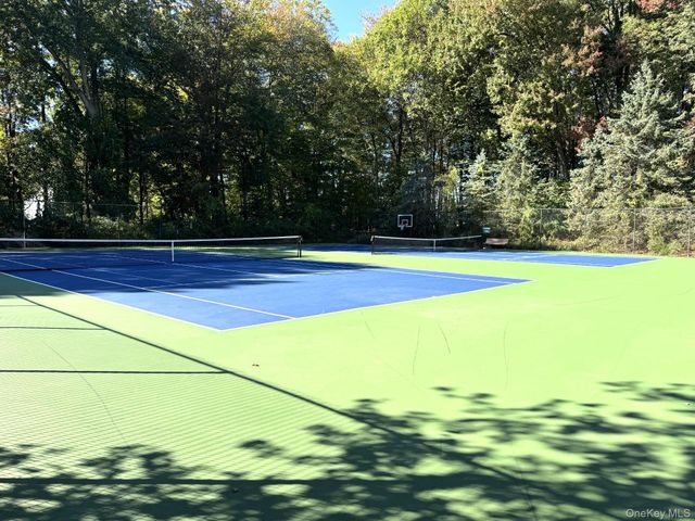 113 Hitching Post Lane, Yorktown Heights, NY 10598