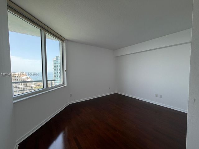 335 S Biscayne Boulevard 3507, Miami, FL 33131