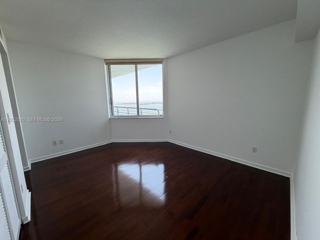 335 S Biscayne Boulevard 3507, Miami, FL 33131