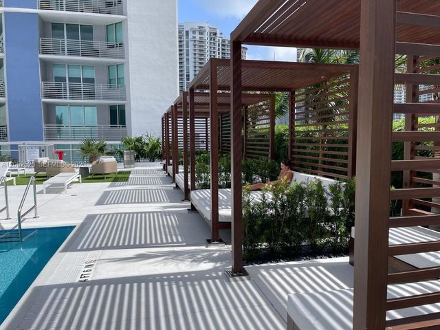 335 S Biscayne Boulevard 3507, Miami, FL 33131