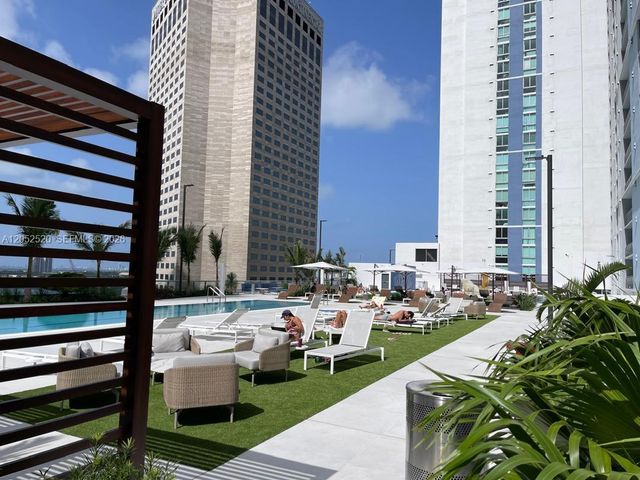 335 S Biscayne Boulevard 3507, Miami, FL 33131