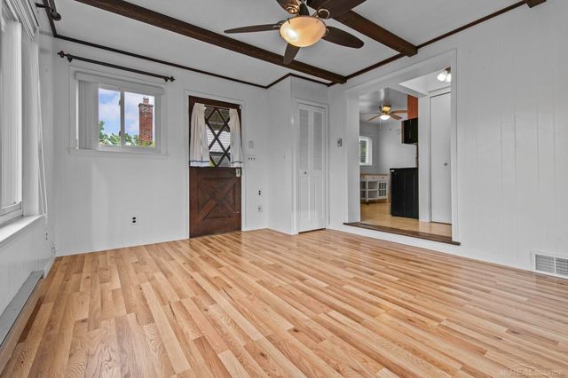 1118 W 13 Mile Road, Royal Oak, MI 48073