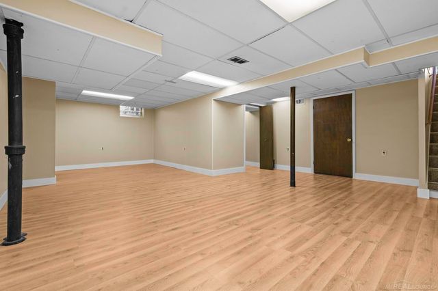 1118 W 13 Mile Road, Royal Oak, MI 48073