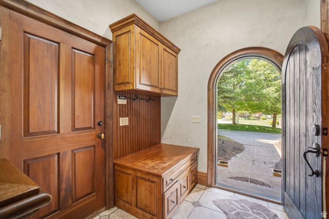 1 PEPPERWOOD POINTE, Sandy, UT 84092