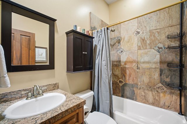 1 PEPPERWOOD POINTE, Sandy, UT 84092