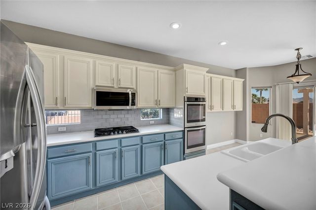 1026 Spring Pond Court, Henderson, NV 89002