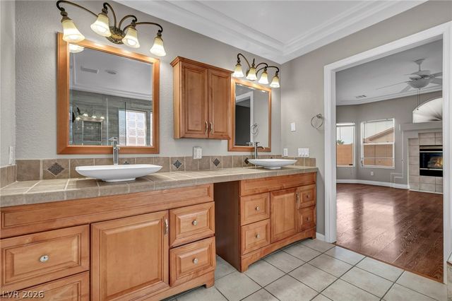 1026 Spring Pond Court, Henderson, NV 89002