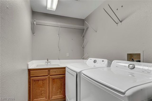 1026 Spring Pond Court, Henderson, NV 89002