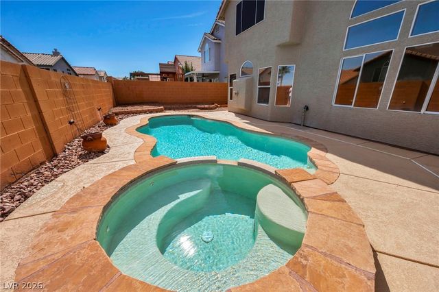 1026 Spring Pond Court, Henderson, NV 89002