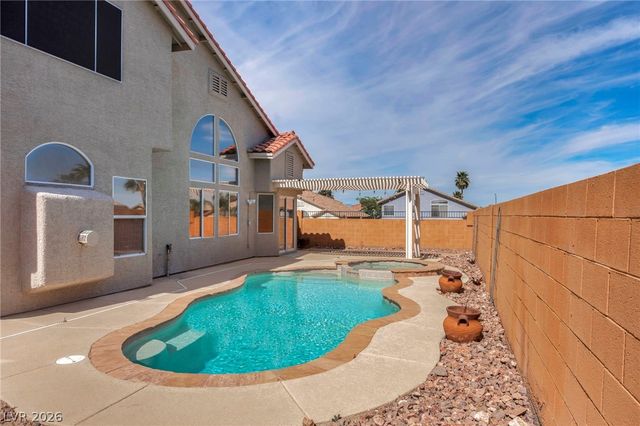 1026 Spring Pond Court, Henderson, NV 89002