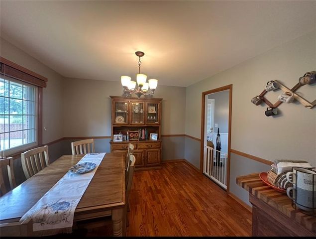 3128 Floral Avenue, St Joseph, MO 64506