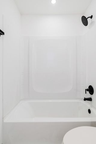 1605 Pine Bluff Street, Paris, TX 75460