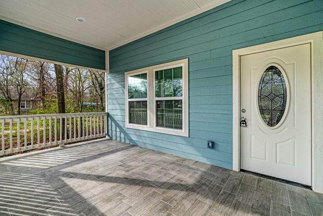 1605 Pine Bluff Street, Paris, TX 75460