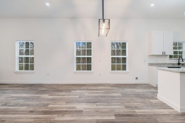 1605 Pine Bluff Street, Paris, TX 75460