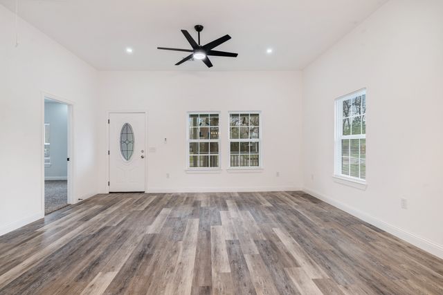 1605 Pine Bluff Street, Paris, TX 75460