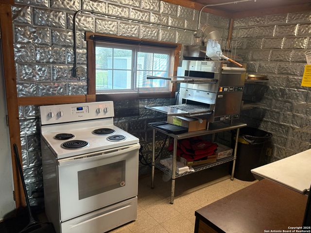 7116 Texas R 2, Del Rio, TX 78840