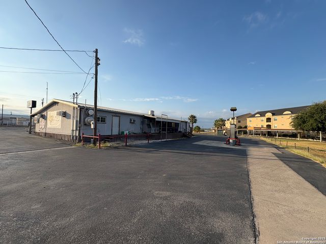 7116 Texas R 2, Del Rio, TX 78840