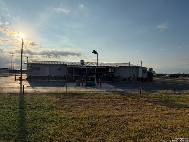 7116 Texas R 2, Del Rio, TX 78840