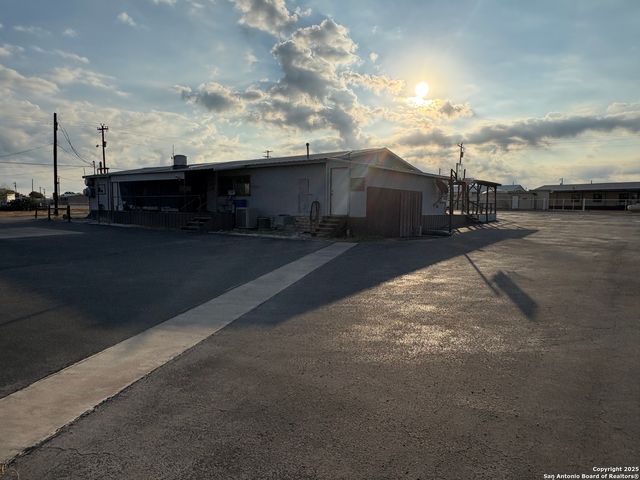 7116 Texas R 2, Del Rio, TX 78840