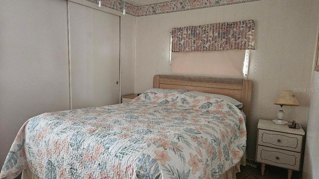 8300 SEMINOLE BOULEVARD 222, Seminole, FL 33772