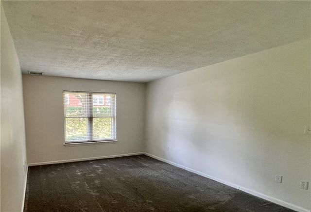 3524 West Shore Road 610, Warwick, RI 02886