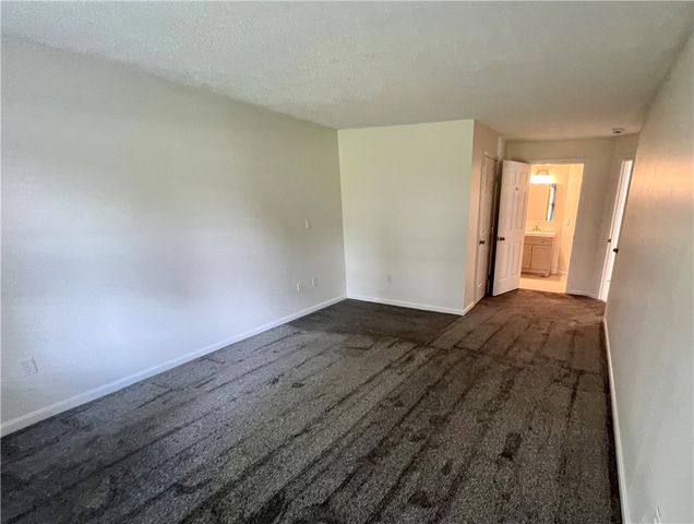3524 West Shore Road 610, Warwick, RI 02886