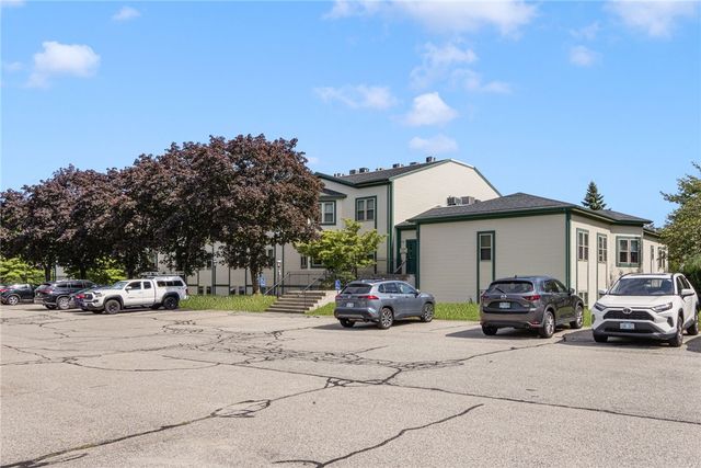 3524 West Shore Road 610, Warwick, RI 02886