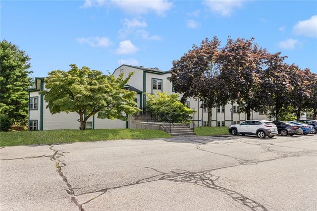 3524 West Shore Road 610, Warwick, RI 02886