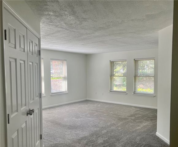 3524 West Shore Road 610, Warwick, RI 02886
