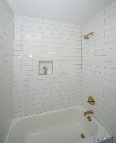 4905 Sanburne Pky, Sandston, VA 23150