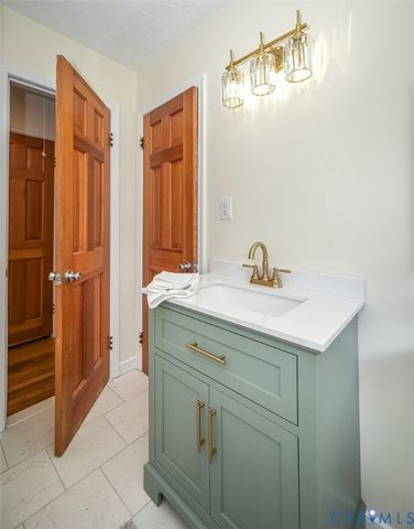 4905 Sanburne Pky, Sandston, VA 23150