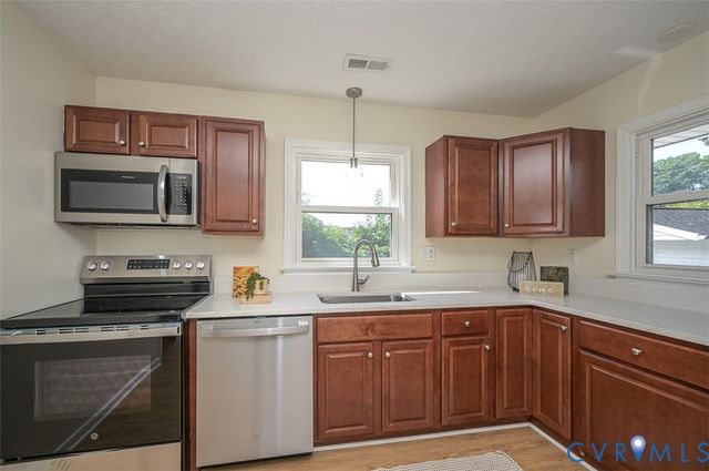 4905 Sanburne Pky, Sandston, VA 23150