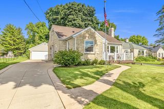 W184S6665 Jewel Crest DRIVE, Muskego, WI 53150