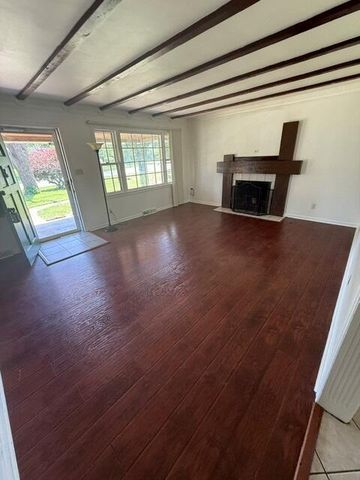 201 Wilson Downing Road, Lexington, KY 40517