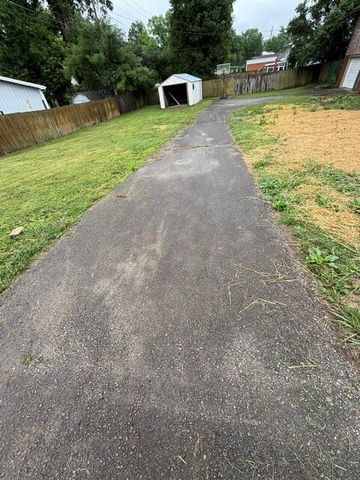 201 Wilson Downing Road, Lexington, KY 40517