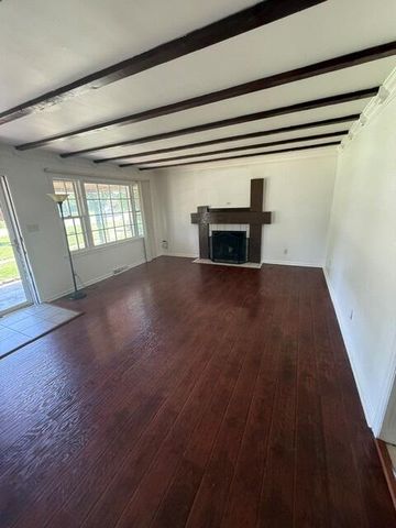 201 Wilson Downing Road, Lexington, KY 40517
