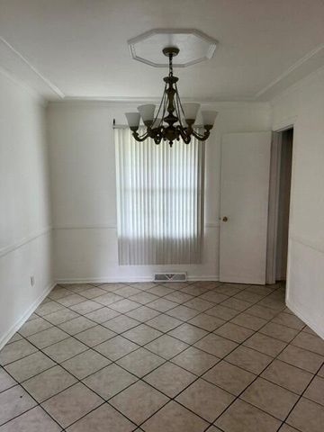 201 Wilson Downing Road, Lexington, KY 40517