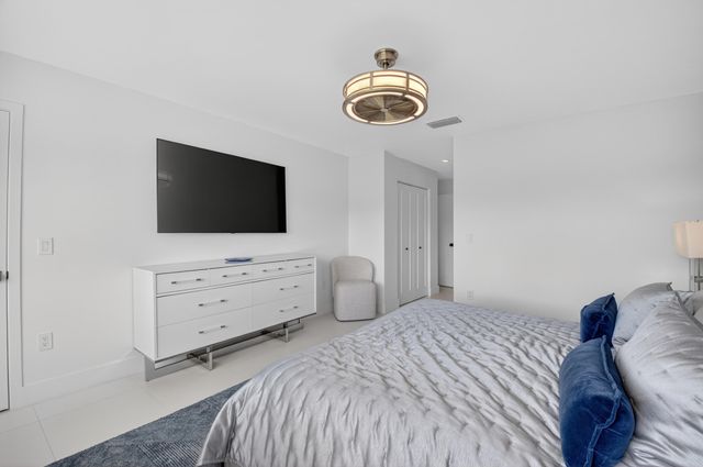 23 Southport Lane, Unit D, Boynton Beach, FL 33436