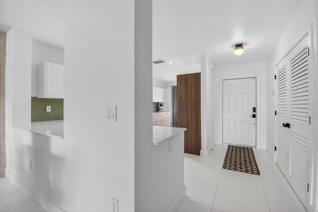 23 Southport Lane, Unit D, Boynton Beach, FL 33436