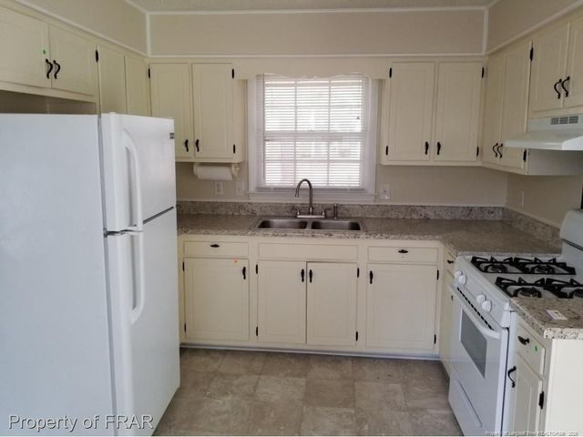 443 Shoreline Drive, Fayetteville, NC 28311