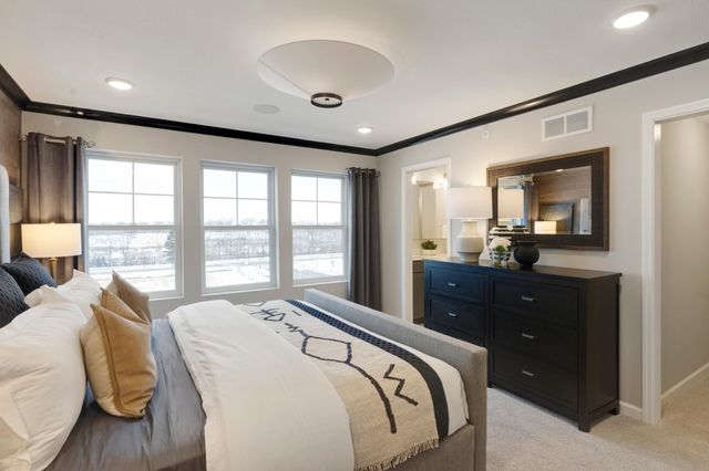 848 Woodlawn Avenue, Saint Paul, MN 55116