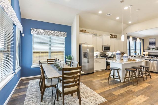 2403 Garden Arbor, Tomball, TX 77375